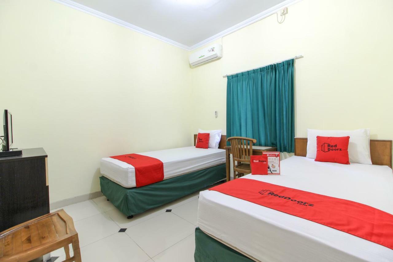 Reddoorz Near Rumah Sakit Condong Catur Maguwo Exteriér fotografie