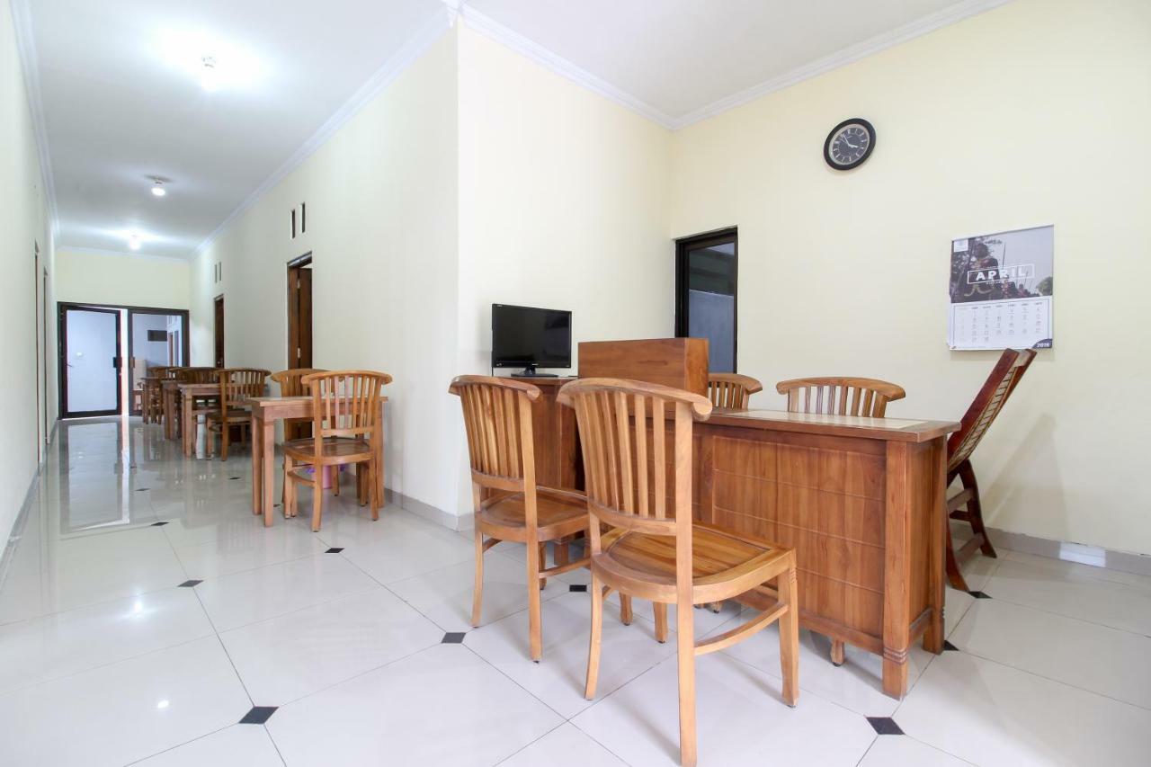 Reddoorz Near Rumah Sakit Condong Catur Maguwo Exteriér fotografie
